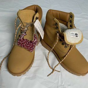 NWT Cropp Women’s Ankle Boots. Beige. Size: 9.